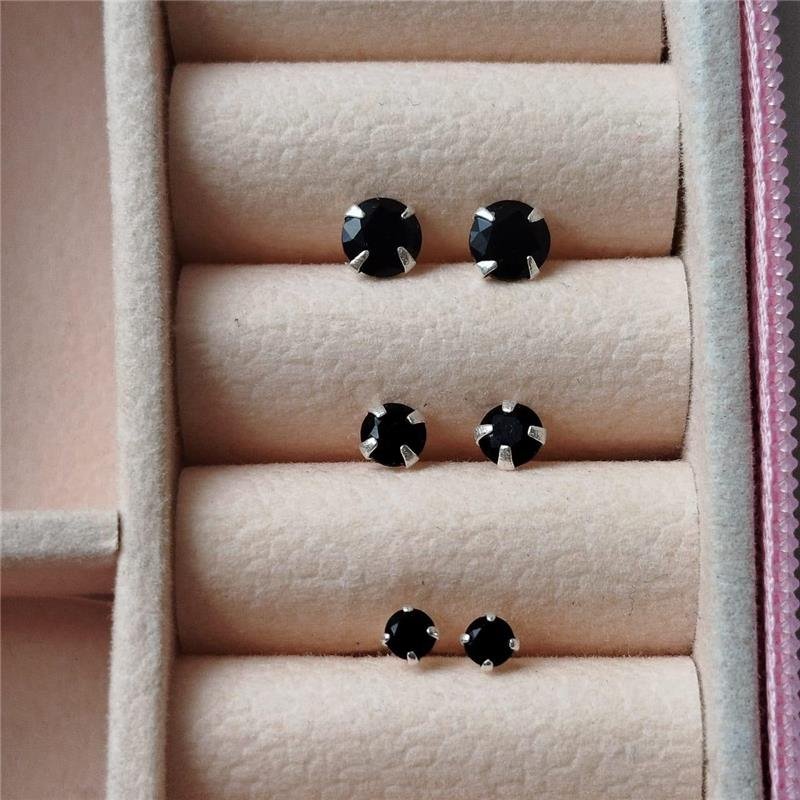 TRIO BLACK