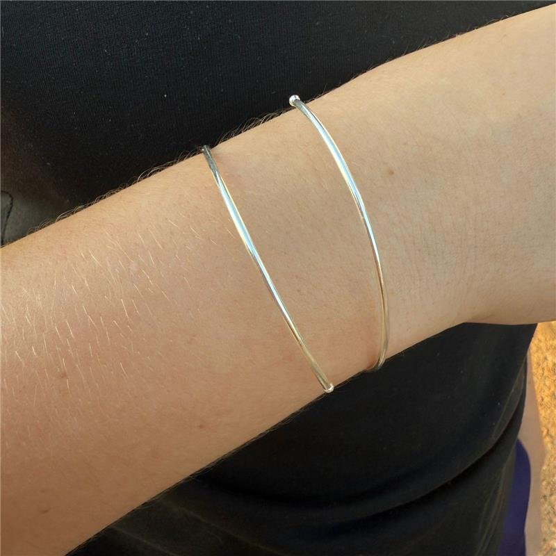 BRACELETE FINO REGULÁVEL