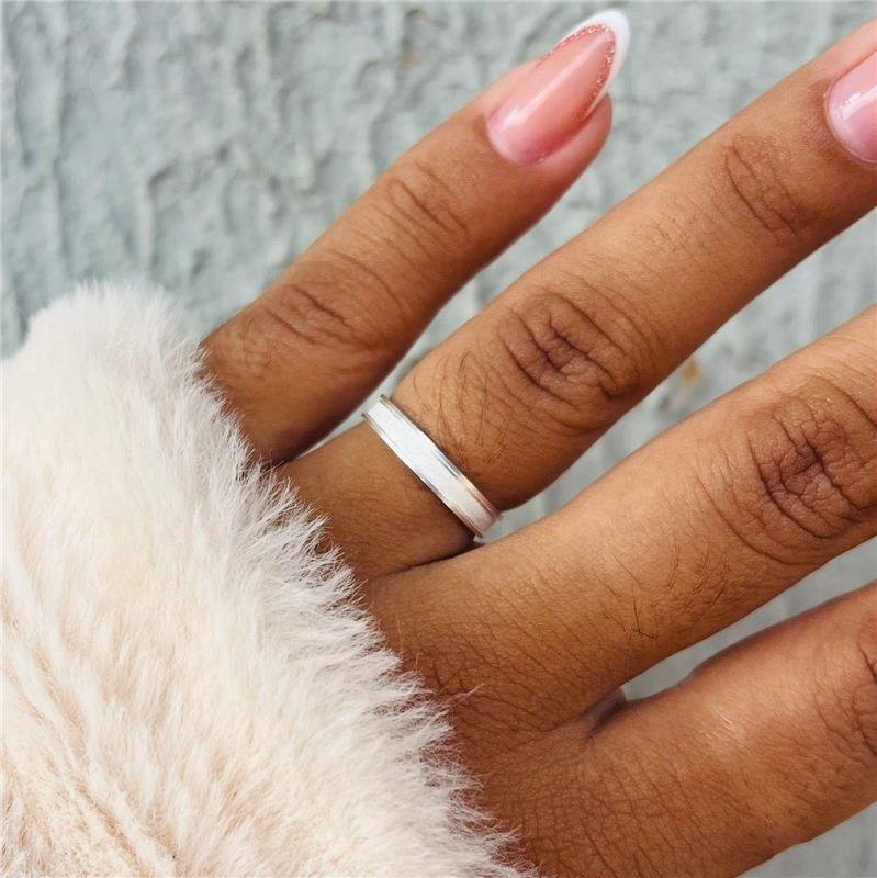 ALIANÇA DIAMANTADA 3MM