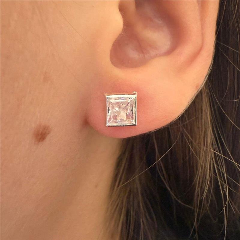 BRINCO QUADRADO CRISTAL