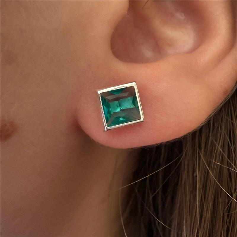 BRINCO QUADRADO VERDE TIFFANY