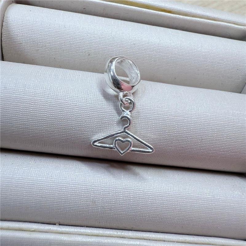 BERLOQUE CABIDE COM CORAÇÃO