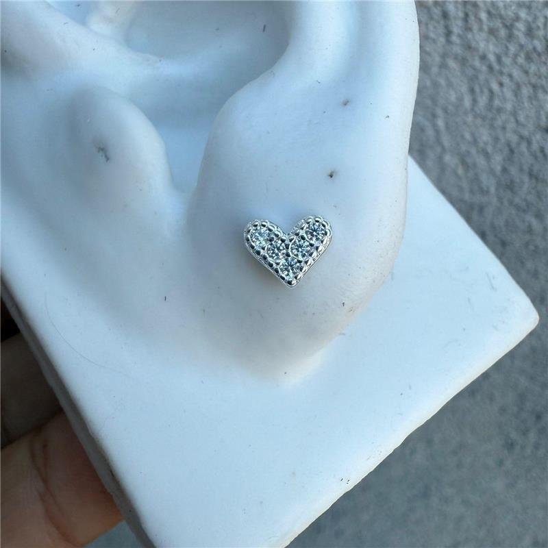 BRINCO CORAÇÃO CRAVEJADO