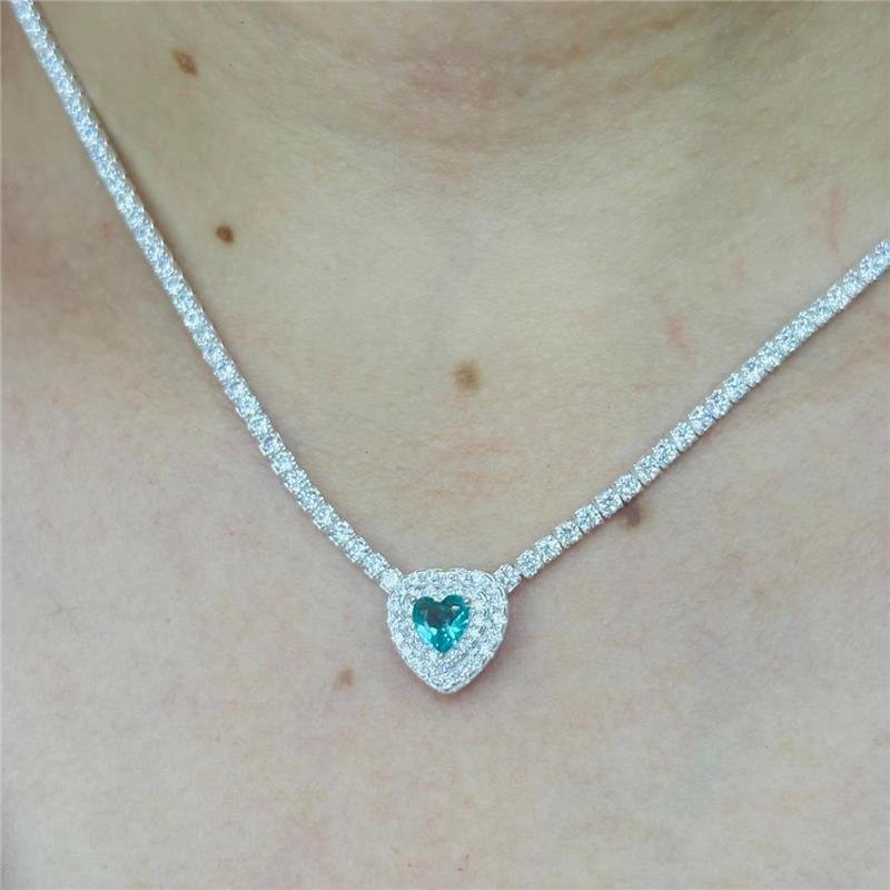 COLAR CRAVEJADO CORAÇÃO VERDE TIFFANY