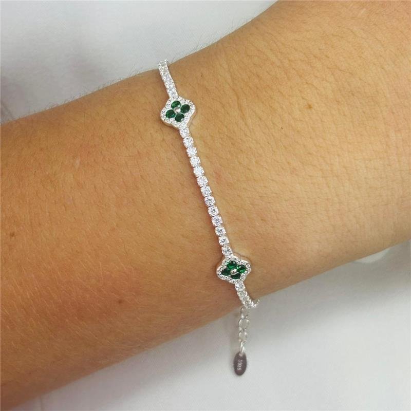 PULSEIRA CRAVEJADA IMPORTADA TREVOS VERDES