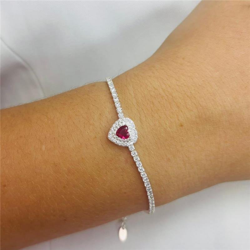 PULSEIRA CRAVEJADA CORAÇÃO CEREJA