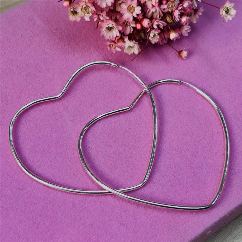 ARGOLA CORAÇÃO FIO REDONDO 5,5CM 