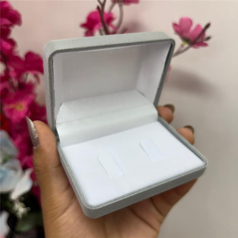 PORTA ALIANÇA CINZA DE VELUDO