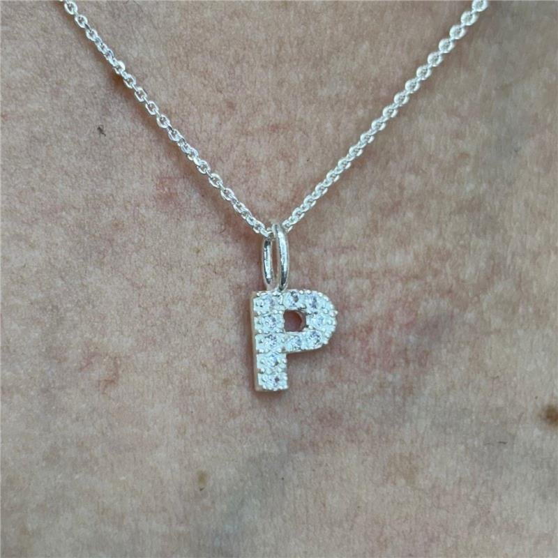 COLAR CARTIER LETRA P