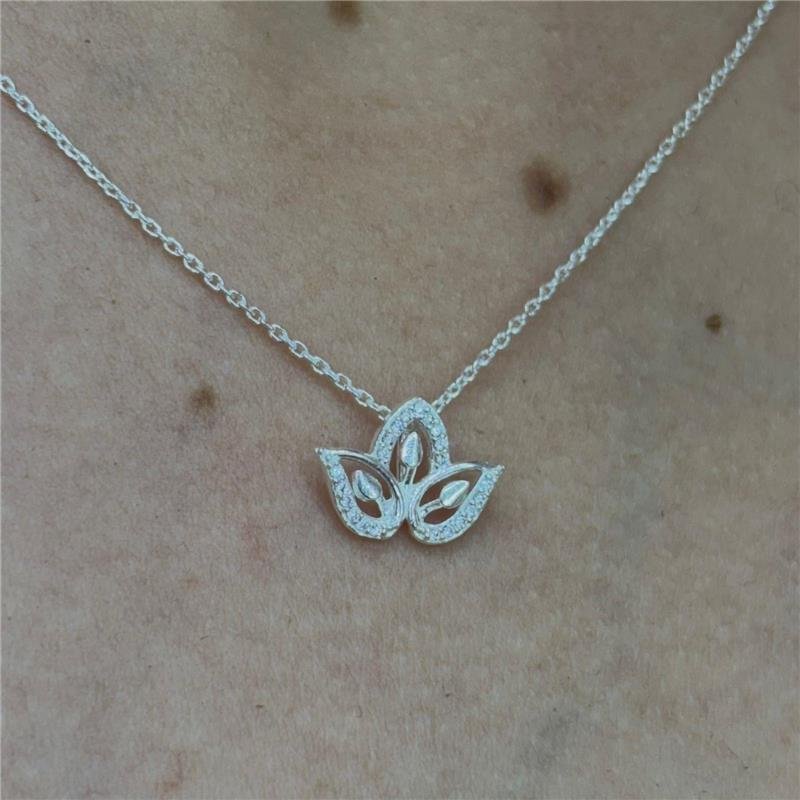 COLAR CARTIER FLOR CRAVEJADO