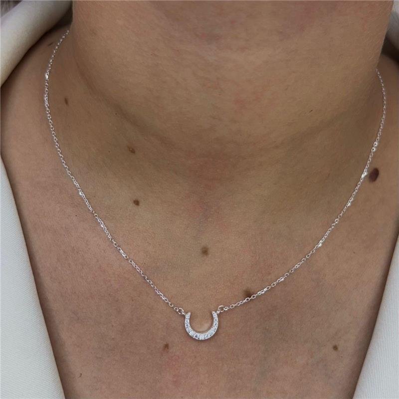 COLAR CARTIER METADE LUA DEITADO