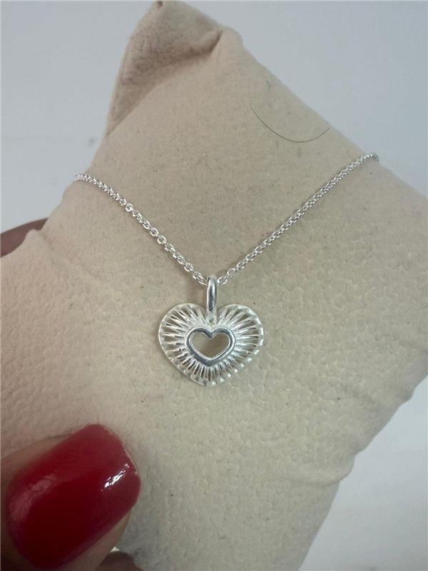 COLAR CARTIER CORAÇÃO TAMBOR VAZADO