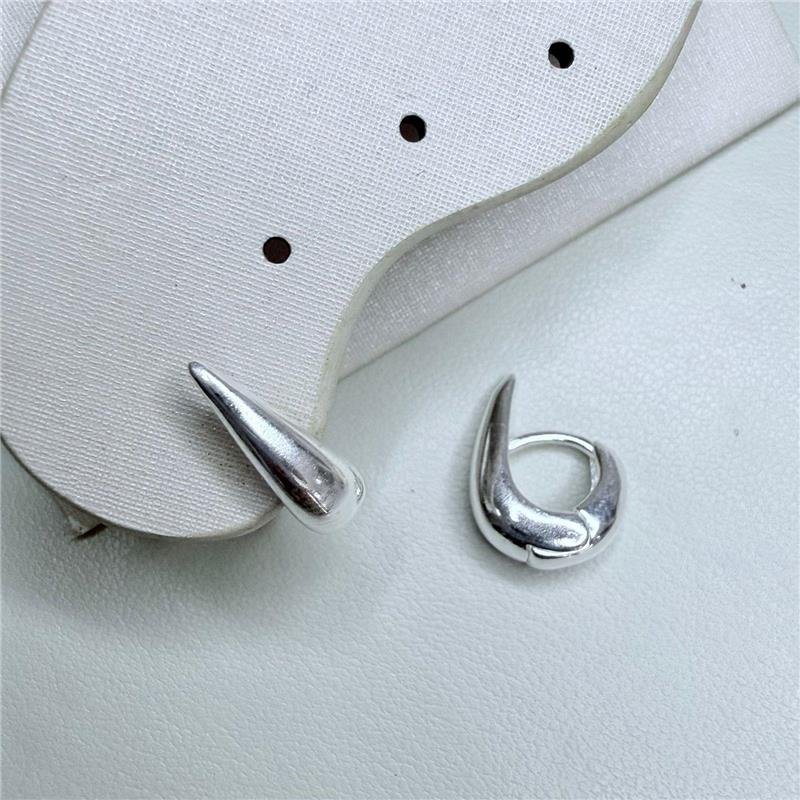 ARGOLA GOTA LISA CURVADA