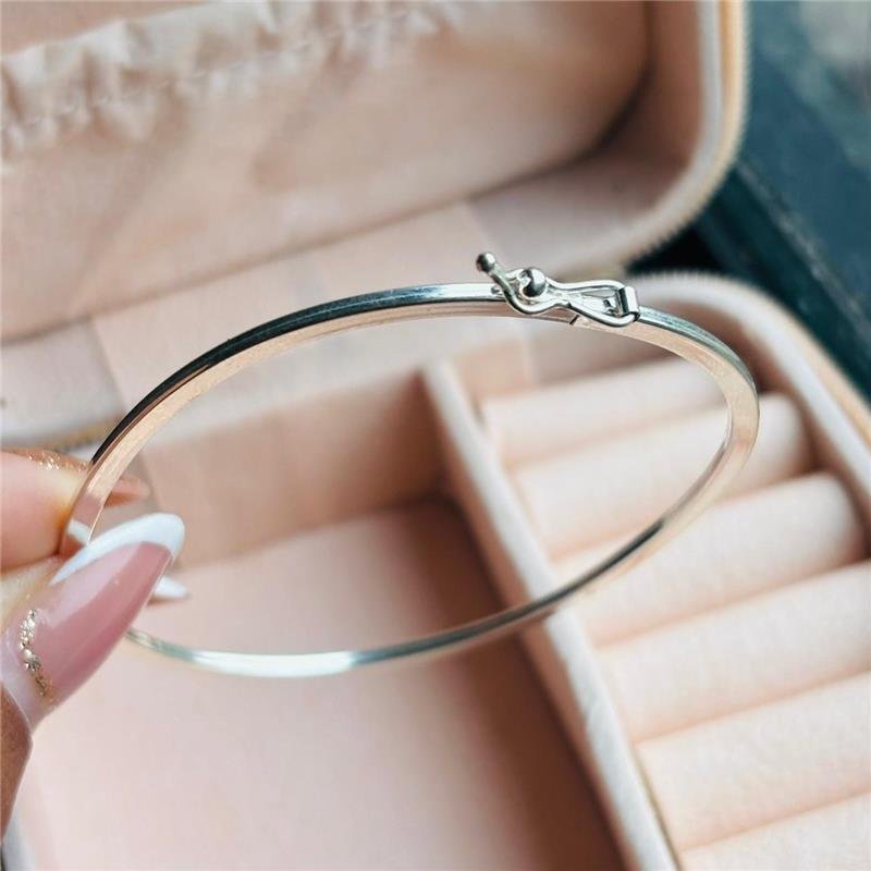 BRACELETE FIO QUADRADO