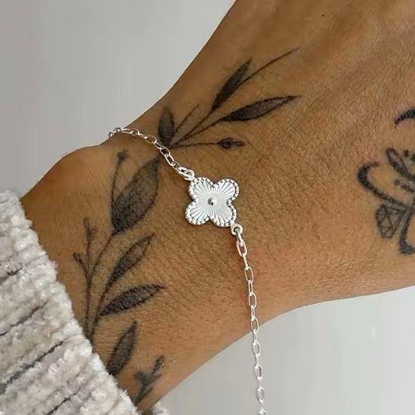 PULSEIRA TREVO PRATA