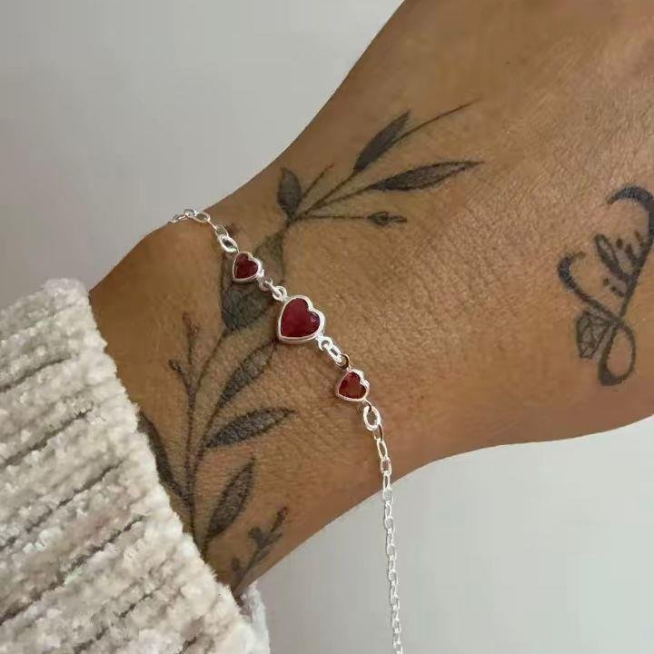 PULSEIRA 3 CORAÇOES CEREJA